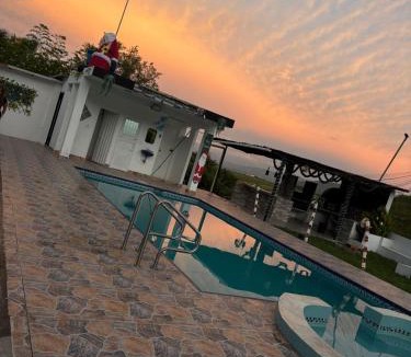 Santacruz House | Finca Cimarrones Robles