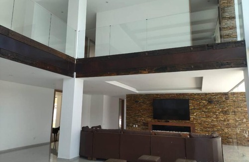 Copacabana Apartment | Finca de Lujo cerca de Medellín