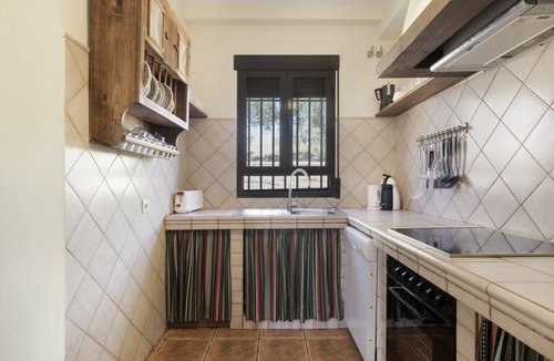 Setenil de las Bodegas House | Finca 'La Pedrosa' with mountain views, Wi-Fi and air conditioning
