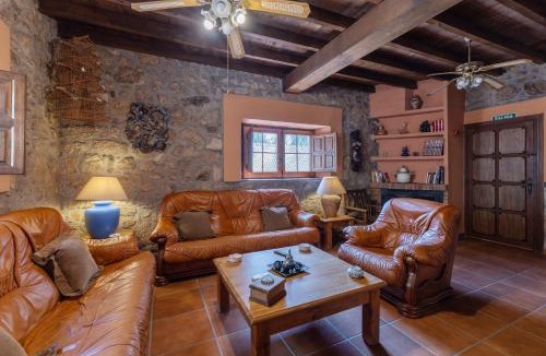 Candeleda Villa | Finca La Lobera
