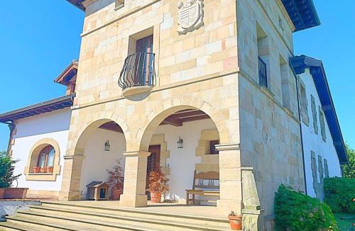 Liencres Villa | Finca La Torre con piscina