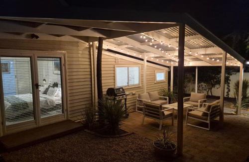 Beechworth House | Finchy Cottage