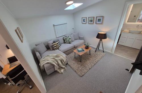 Beechworth House | Finchy Cottage