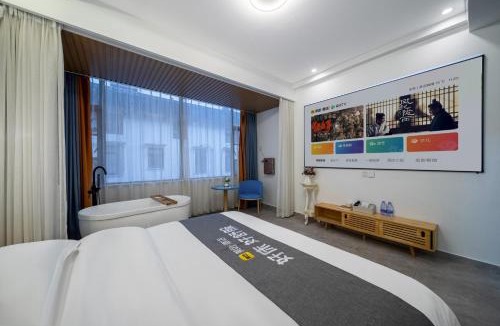 Pudong Bed & Breakfast | Find Her B&B