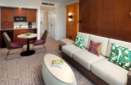 Lihue Resort | 𝐅𝐢𝐧𝐝𝐢𝐧𝐠 𝐌𝐞𝐢𝐥𝐢 Oceanfront Fun at Kauai Beach Club Resort+Amenities