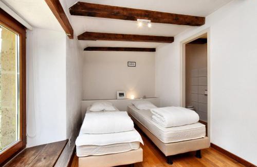 Chiny House | Fine group house with sauna garden