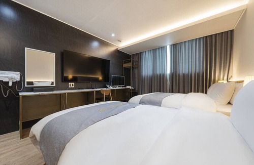 Dongtan Hotel | Fine Hotel