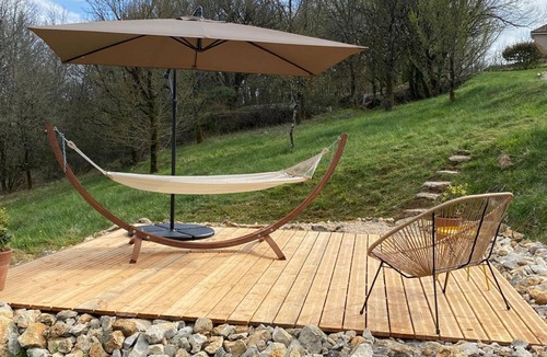 Cajarc House | Fine studio with large terrace and views