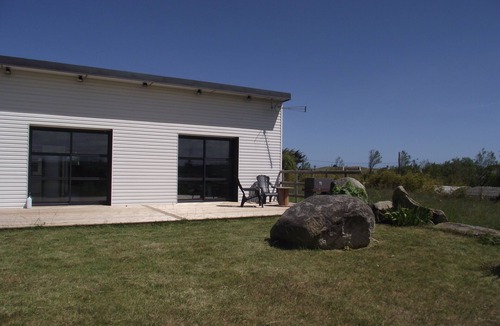 Cleder House | Finistere, Cleder, single storey house, large garden, 350m Kerfissien beach
