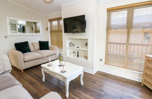 Tunstall House | Finnbars Lodge