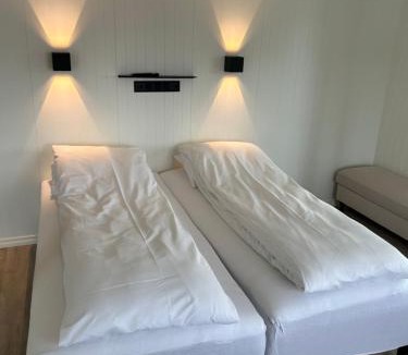 Finnsnes Hotel | Finsnes Gaard