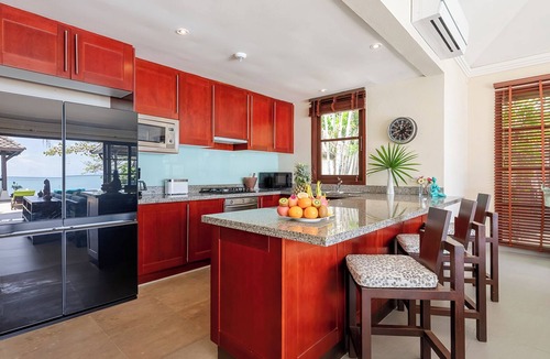 Bophut Villa | Finu@Samui - 3 Bedroom Beachfront Villa