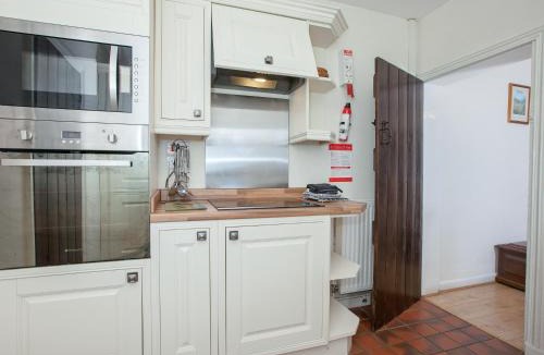 Eccleshall House | Fir Tree Cottage