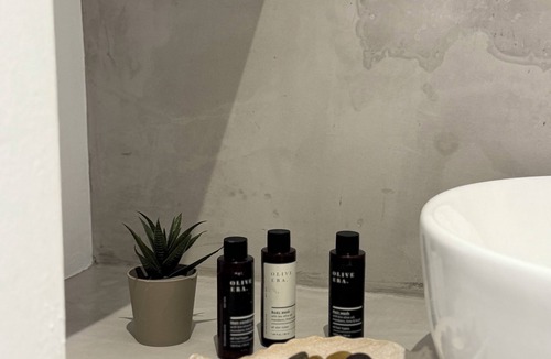 Fira Apartment | Fira Basement Studios