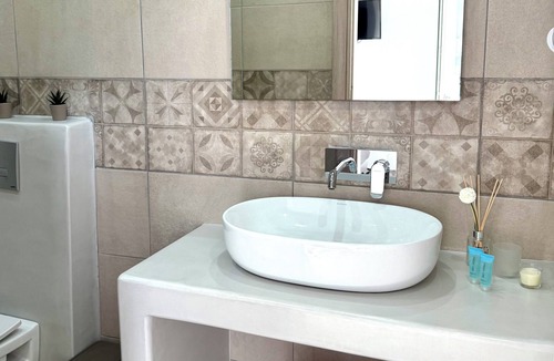 Fira Apartment | Fira Basement Studios