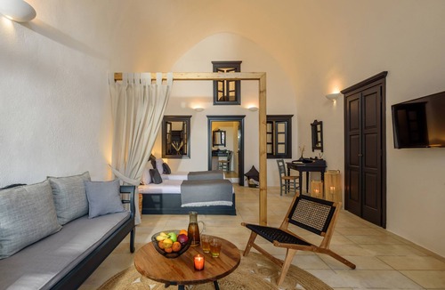 Fira House | Firalia Suites