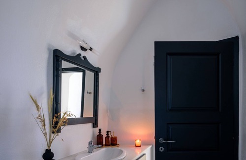 Fira House | Firalia Suites