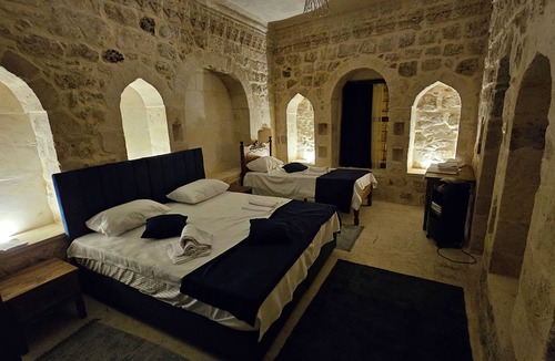 Artuklu Hotel | Firdevs Konagi