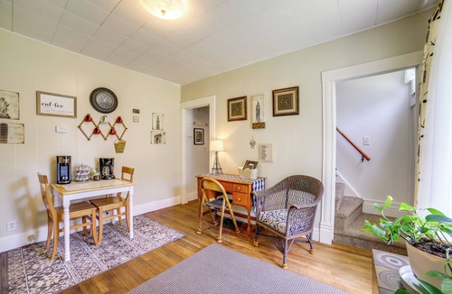 Adrian Cottage | Fire Pit, BBQ & Yard: Family Home in Adrian