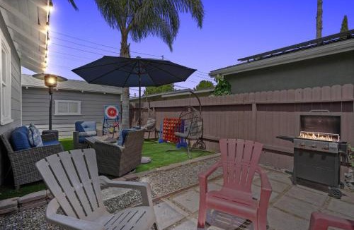 Belmont Heights House | Fire pit, Game Room & BBQ - Family-Friendly Home
