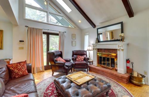 Long Pond House | Fire Pit, Kayaks & Hammocks: Long Pond Home!