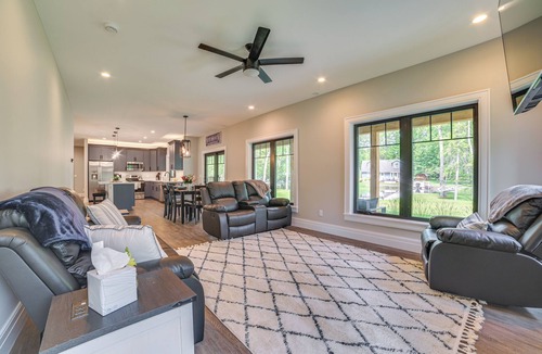 Alanson Cottage | Fire Pit & Lake Views: Cozy Crooked River Retreat!