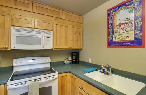 Butte Meadows House | Fire Pit & Trails On-Site: Butte Meadows Retreat!