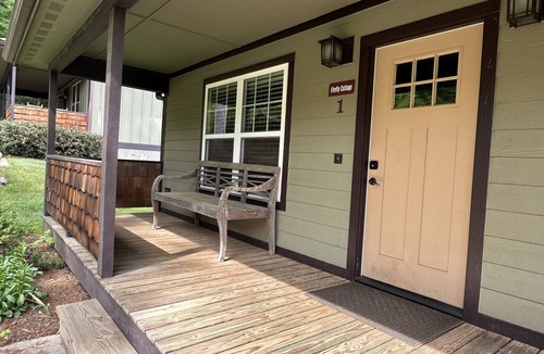 Candler Cottage | Firefly Cottage