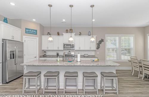 Crescent Beach House | Firefly Cottage
