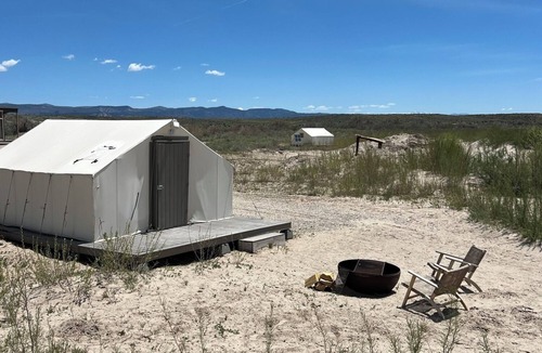 Utah RV Rental | Firepit-Shade-Chairs-Dark Skies
