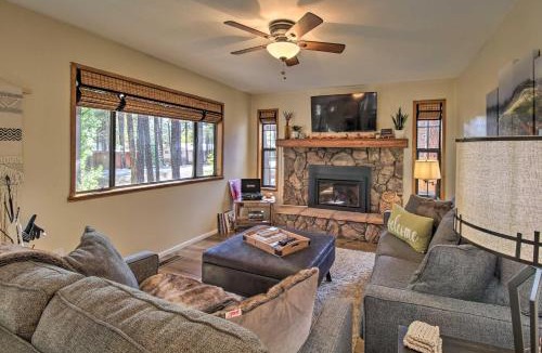 Pinetop House | Fireplace, Deck & Grill: Pinetop Cabin Rental!