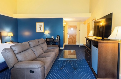 Waterville Hotel | Fireside Inn & Suites Waterville