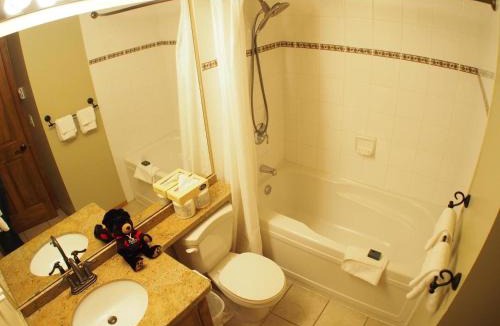 Sun Peaks Cabin | Fireside Lodge #409