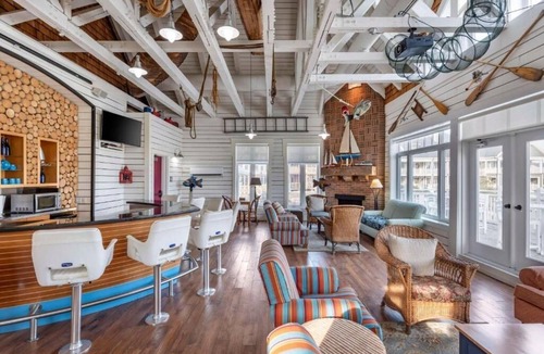 The Blue Mountains Hotel | Fireside Mountain Retreat w/Hot Tubs & Balcony l Near Blue Mountain Village