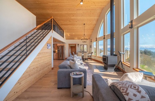 Homer House | Fireweed Chalet