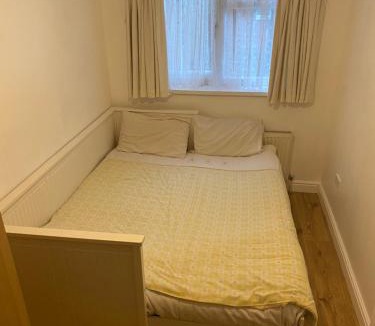 Cranford House | Firs Drive