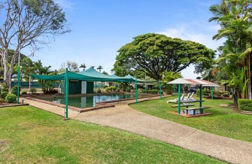 Earlville Resort | First City Caravilla