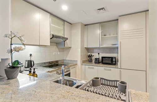 Downtown Dubai Apartment | FIRST CLASS | 1BR | Burj Khalifa View | Near Metro
