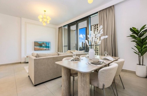 Za'abeel 2 Apartment | FIRST CLASS | 1BR | Stylish Gem | Near Dubai Mall