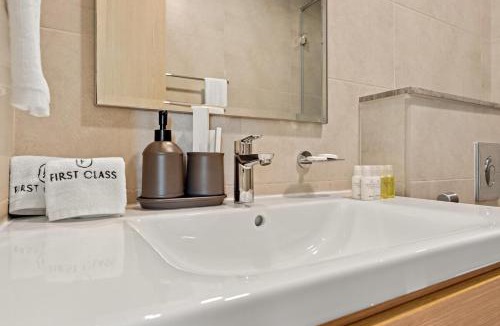 Dubai Apartment | FIRST CLASS 1BR Tranquil Hideaway