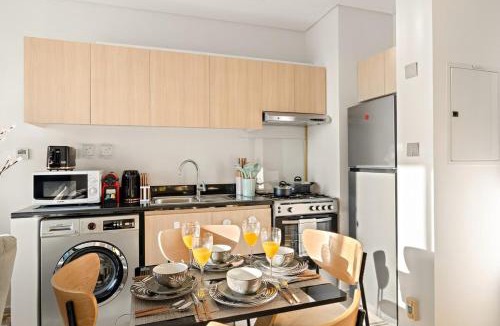 Dubai Apartment | FIRST CLASS 1BR Tranquil Hideaway