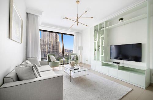 Downtown Dubai Apartment | FIRST CLASS 1BR with full BURJ KHALIFA View