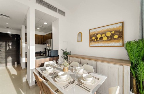 Dubai Villa | FIRST CLASS | Villa | Peaceful Pool View Retreat