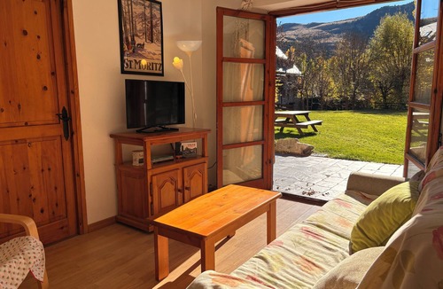 Taull Apartment | First floor apartment with garden Dellui 2