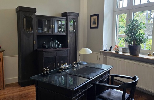Kottenheim Villa | First floor apartment in a sandstone house (villa) with beautiful garden.