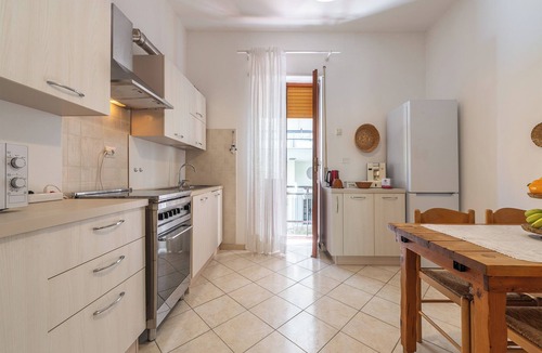 La Pietraia Apartment | First-floor apartment just steps from the sea