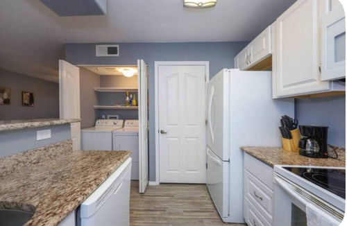 Tucson Apartment | First Floor Condo at Ventana Canyon, heated pool