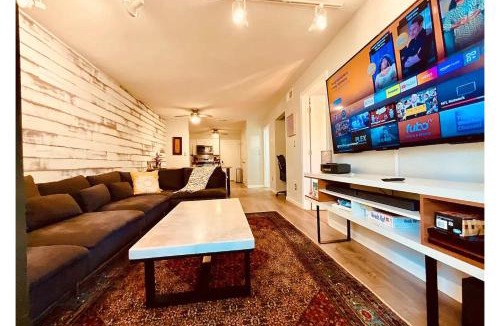 Folly Field Apartment | First-floor resort condo with private beach access