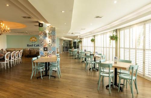 Umhlanga Hotel | First Group Breakers Resort - Official
