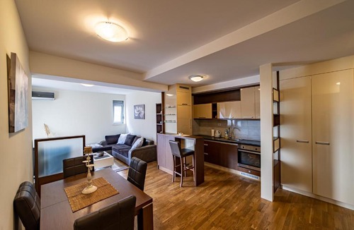 Budva Apartment | First line 1BR apartment with garage